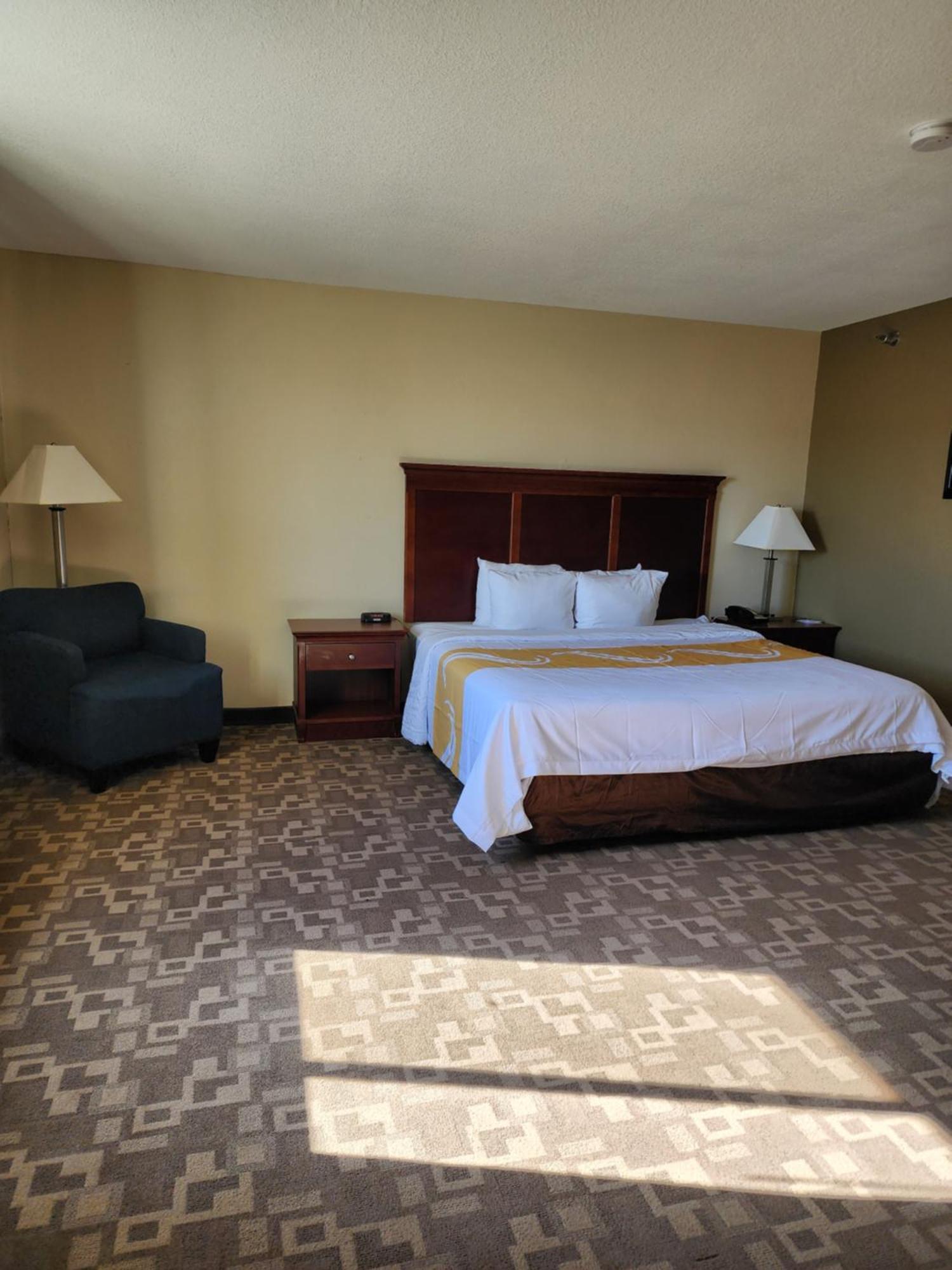 Quality Inn I-70 At Wanamaker Topeka Exteriör bild