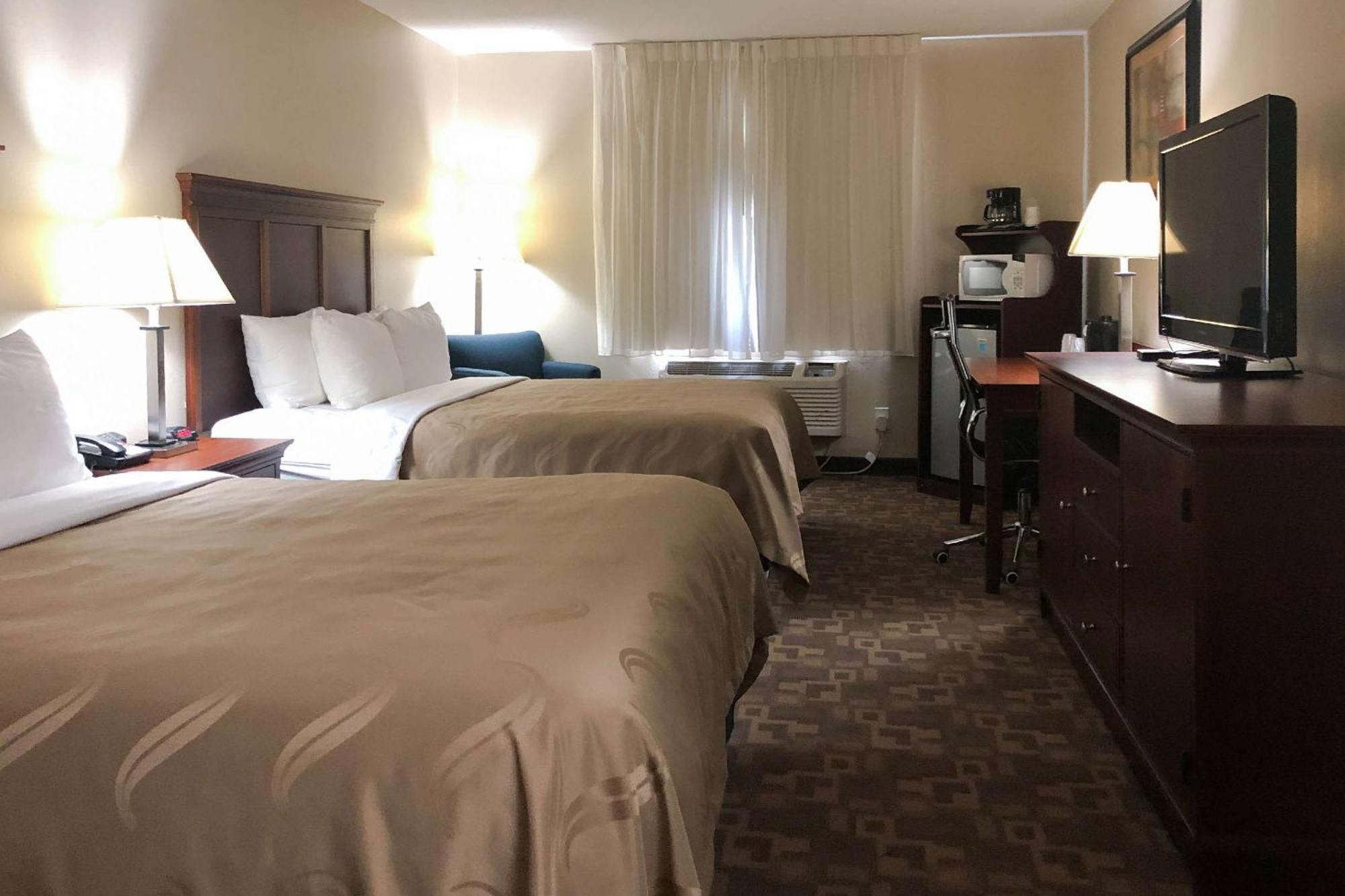 Quality Inn I-70 At Wanamaker Topeka Exteriör bild