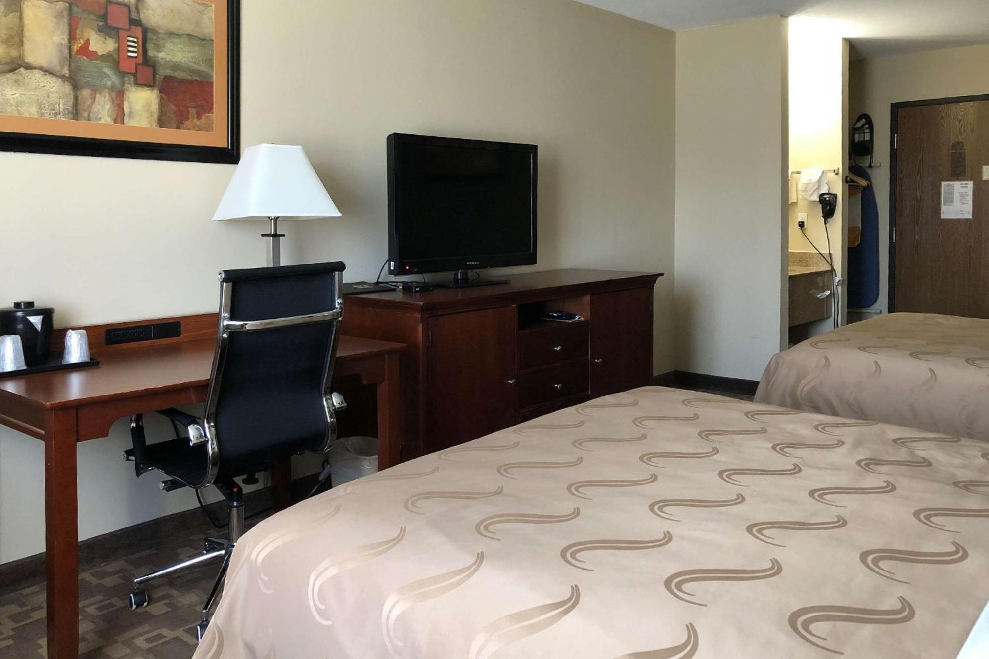 Quality Inn I-70 At Wanamaker Topeka Exteriör bild