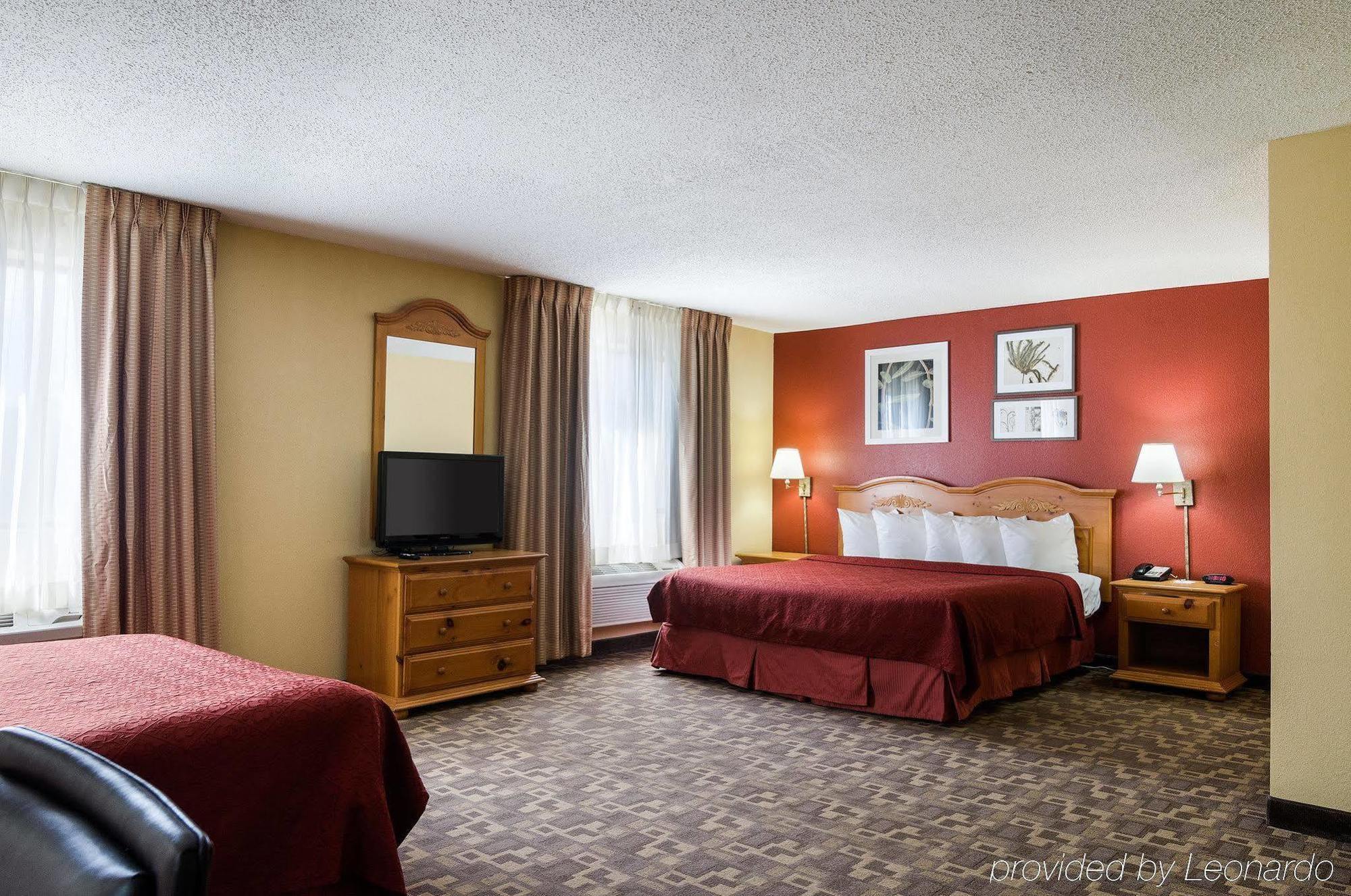 Quality Inn I-70 At Wanamaker Topeka Exteriör bild