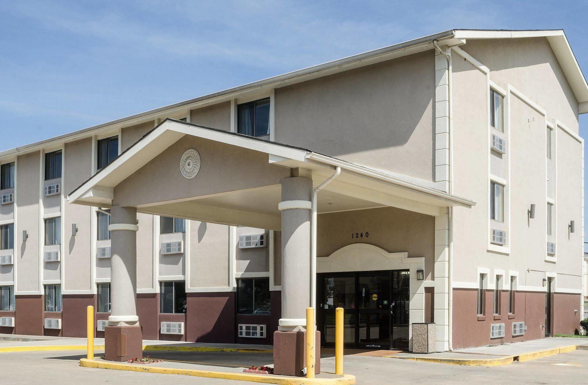 Quality Inn I-70 At Wanamaker Topeka Exteriör bild