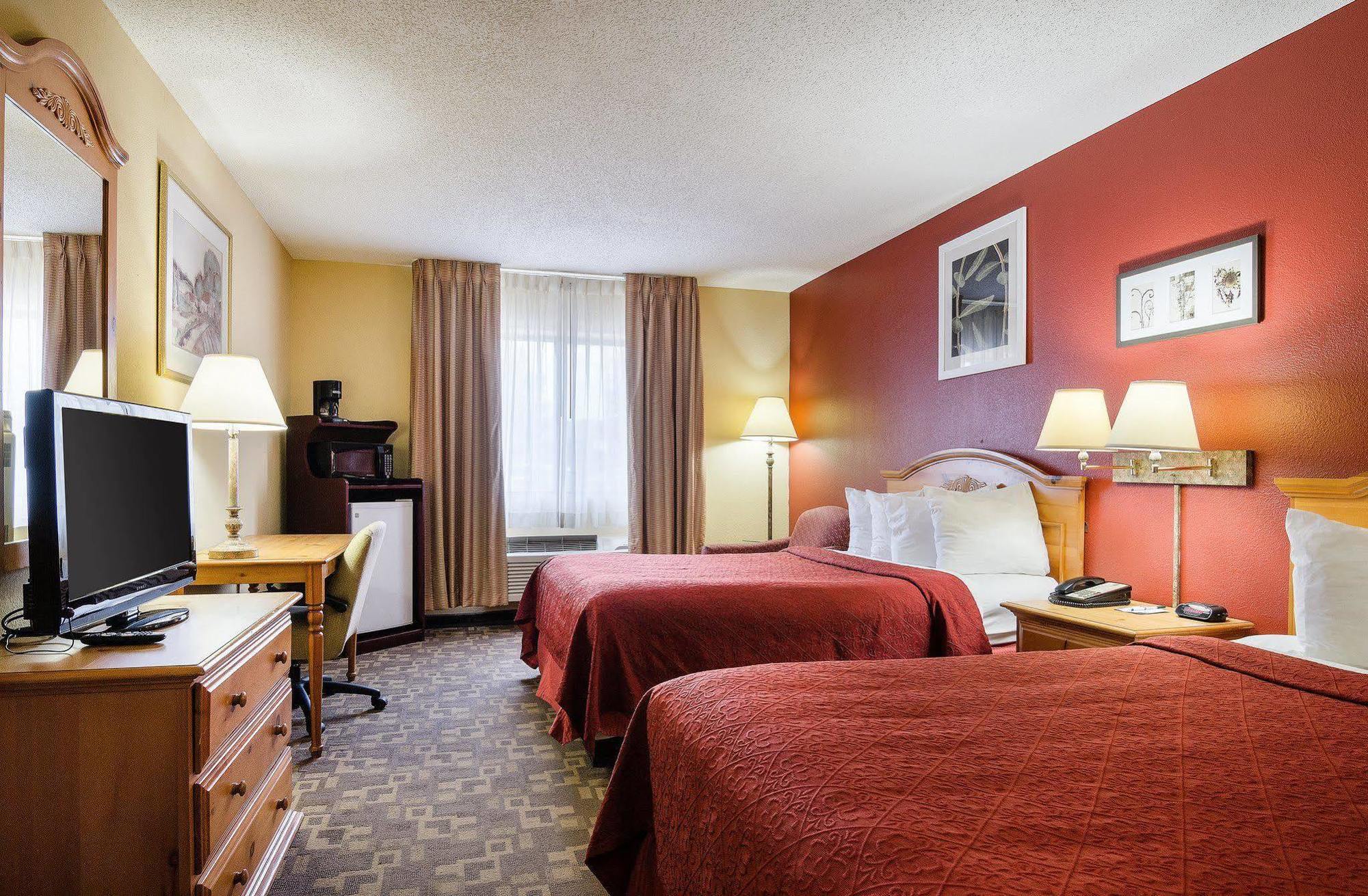 Quality Inn I-70 At Wanamaker Topeka Exteriör bild